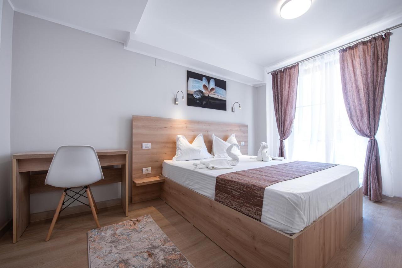 Hotel Polu-X Vama Veche Esterno foto
