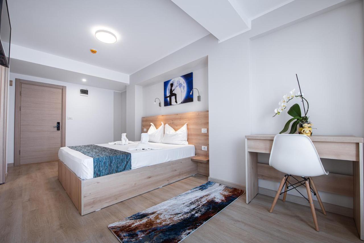 Hotel Polu-X Vama Veche Esterno foto