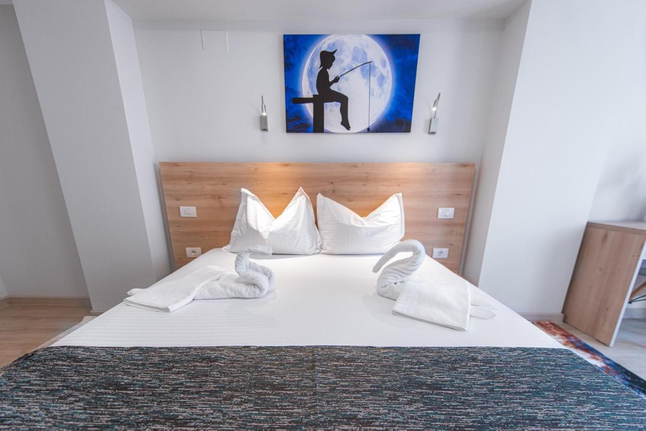 Hotel Polu-X Vama Veche Esterno foto